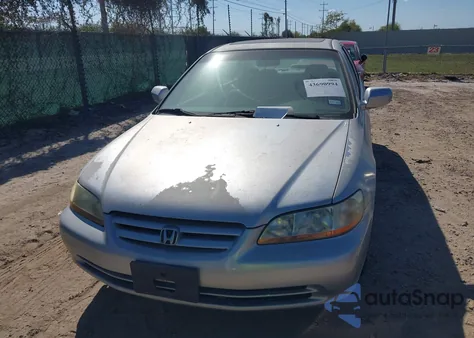 2001 Honda Accord 2.3 Ex from USA, damaged, VIN 1HGCG55681A099540